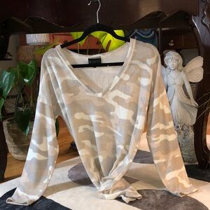 Bobeau Women's Long Sleeve Brown Grey (Camouflage), Knit Lightweight V-Neck Top